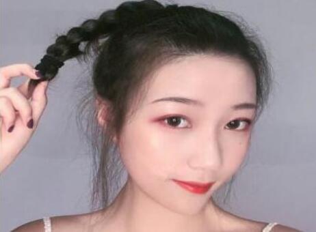 手殘黨福利！日常又減齡的6款少女發(fā)型