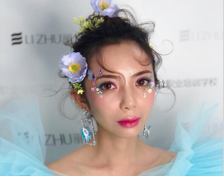麗竹彩妝作品：風(fēng)尚鮮花新娘造型