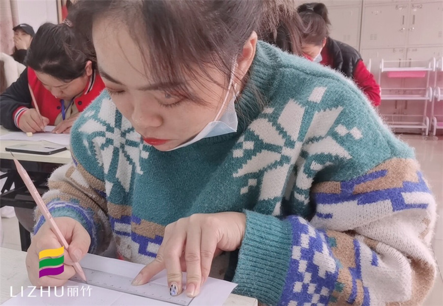 初學者如何紙上畫眉？廣西紋繡培訓教你畫