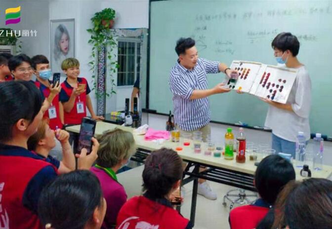 為什么美發(fā)要學色彩知識？南寧美發(fā)培訓學校解釋給你聽