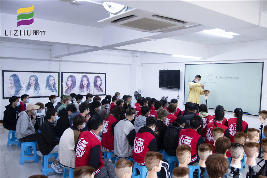 平頭修剪方法，廣西男發(fā)剪裁培訓內(nèi)容