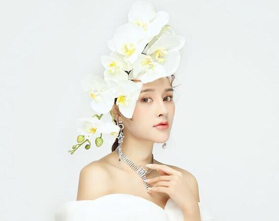 鮮花在彩妝中的重要性 ，南寧化妝培訓(xùn)分享
