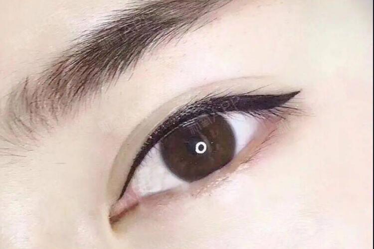 美瞳線(xiàn)技巧，南寧紋繡培訓(xùn)班找到啦