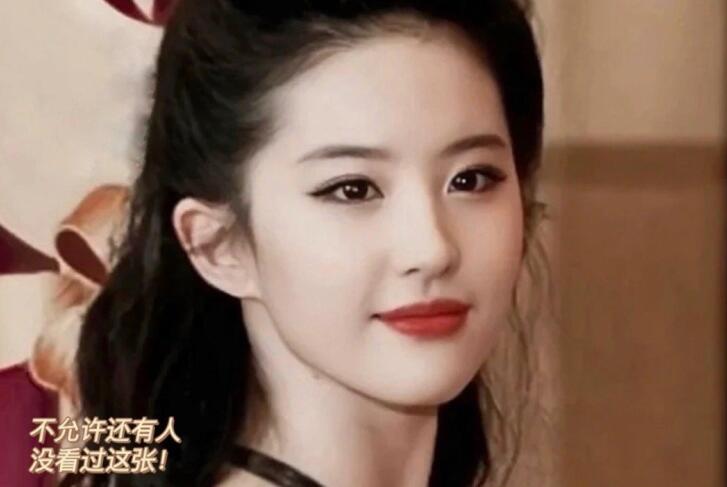 清冷煙熏眼妝教程，?南寧學(xué)彩妝分享