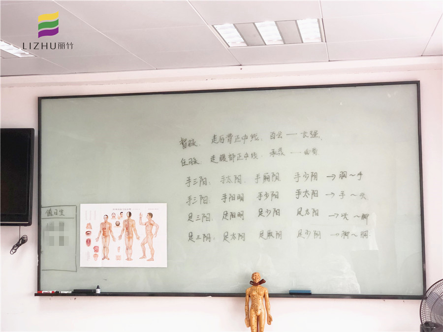 學(xué)美容理論知識(shí)重要嗎？南寧美容培訓(xùn)學(xué)校告訴你