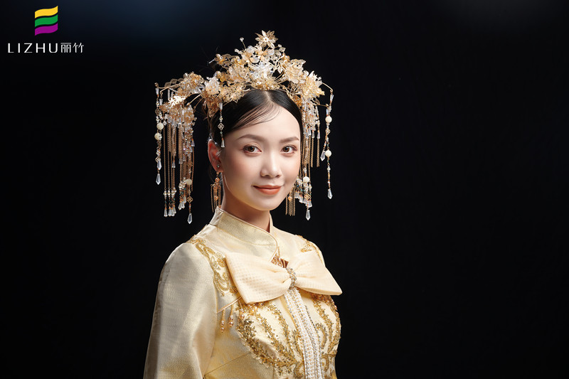 新中式新娘造型，演繹別樣中國美