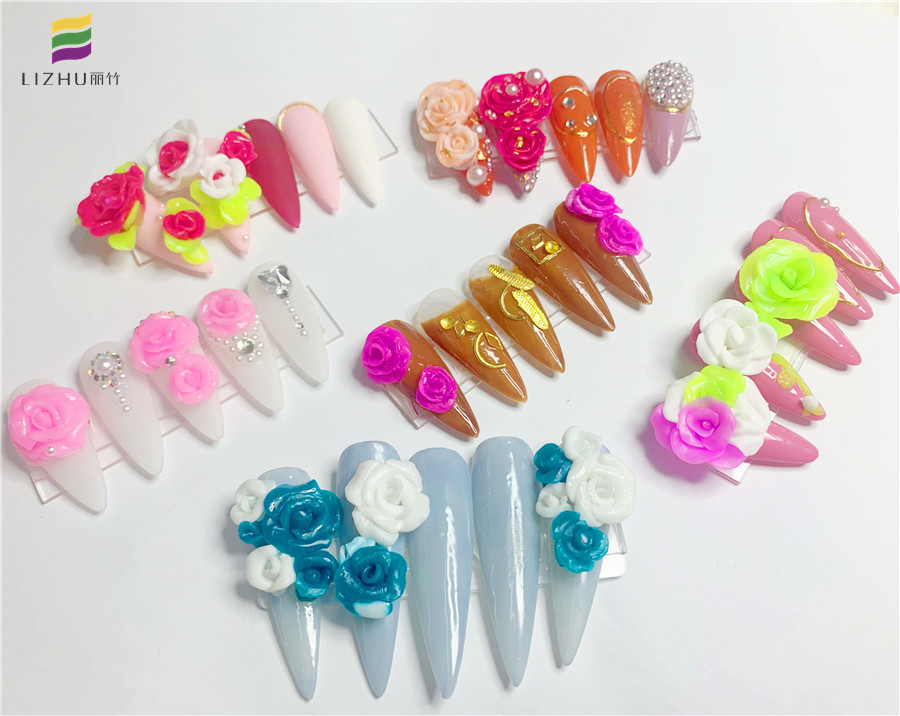 雕花美甲圖片，南寧美甲十大名校學員作品