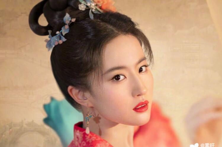 新中式國風眼妝 ，廣西專業(yè)正規(guī)彩妝培訓學校課程