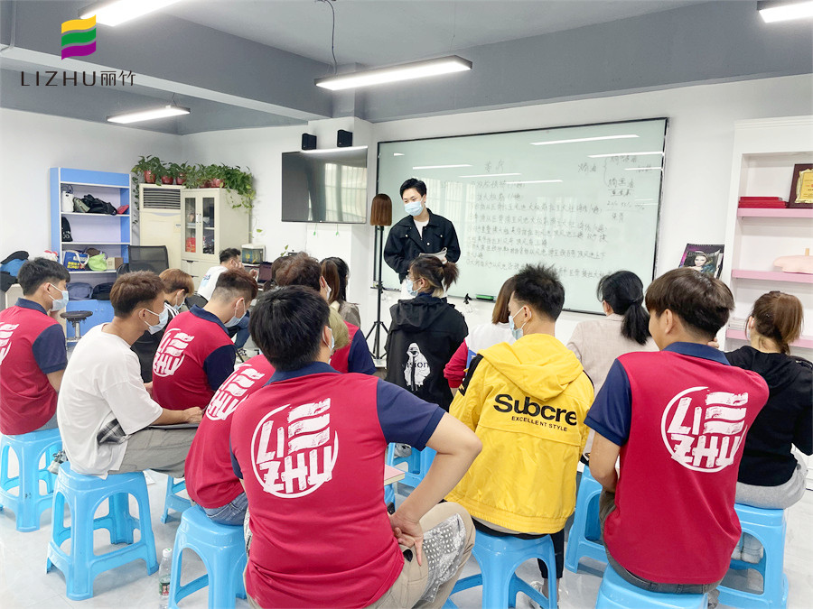 生姜洗頭的好處？南寧美發(fā)洗護(hù)學(xué)校理論講解