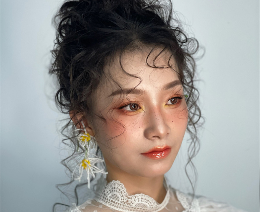 日系風(fēng)尚新娘，廣西新娘造型彩妝學(xué)校作品