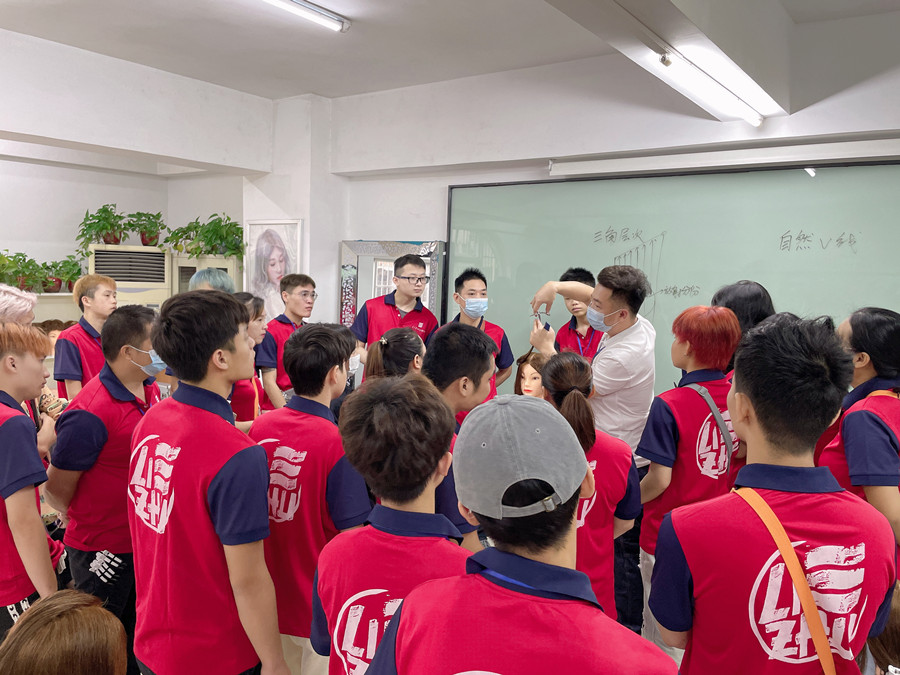 南寧剪發(fā)：打??？剪短？傻傻分不清