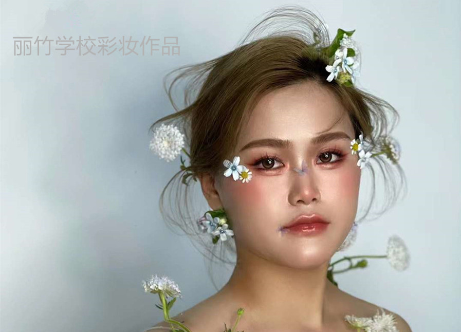 抽絲新娘造型，零基礎(chǔ)學(xué)化妝作品