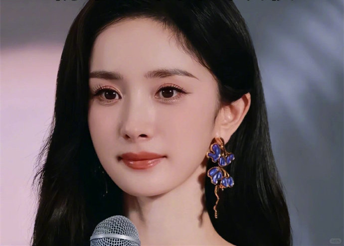 楊冪溫柔仙氣眼部妝容，南寧明星化妝學校分享