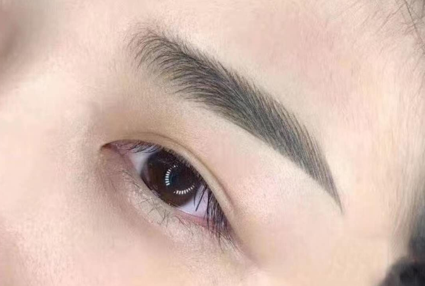 廣西學(xué)紋眉：紋眉哪種好看自然？