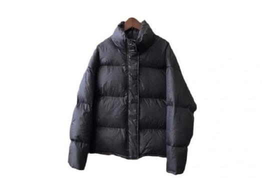 黑色短款羽絨服搭配技巧，廣西人物形象造型課程