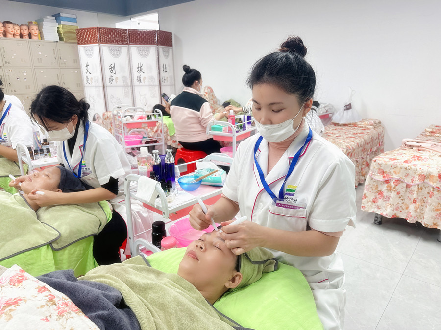 ?學美容心得體會：選擇麗竹，把握成功