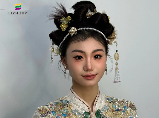  新中式秀禾造型，廣西新娘妝容造型培訓(xùn)