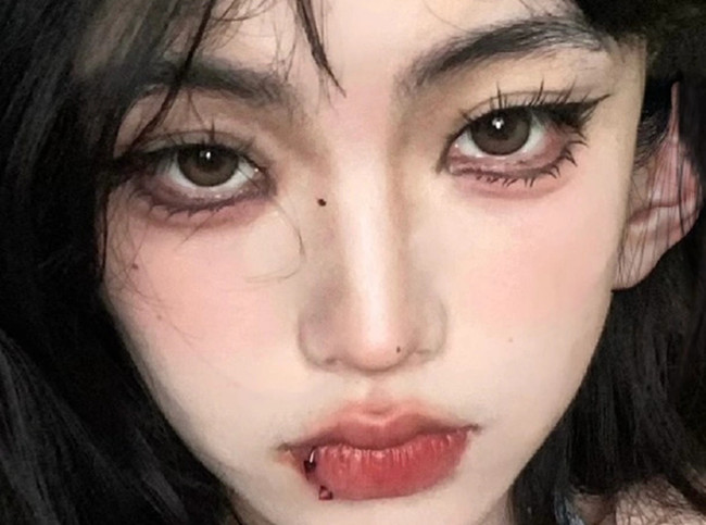 超A的亞裔混血辣妹眼妝教程，廣西網(wǎng)紅造型培訓(xùn)