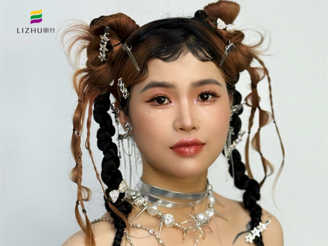 千禧甜辣妝，實力詮釋南寧彩妝學校哪家好？