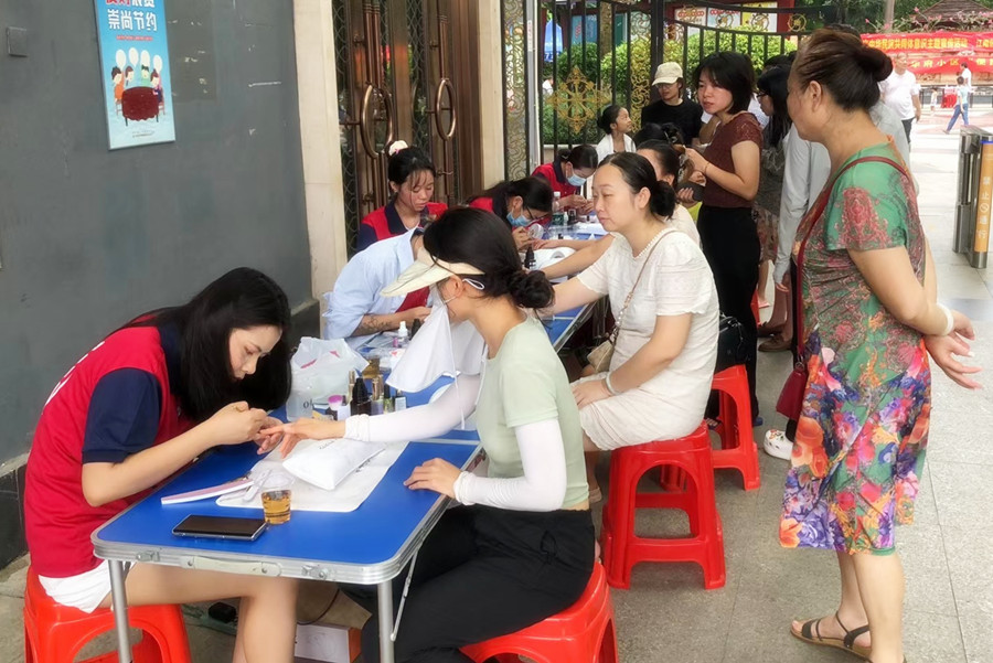南寧美甲培訓(xùn)社會報告，告訴你南寧學(xué)美甲哪里有實力？