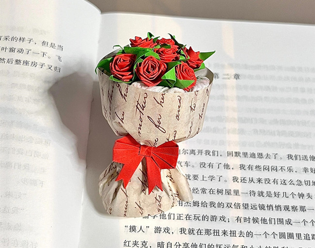 玫瑰花束折紙教程，廣西花藝培訓學校推薦