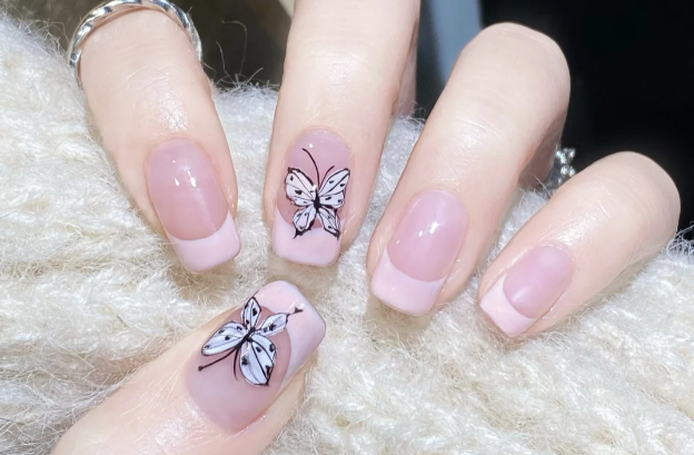 法式蝴蝶美甲，南寧美甲進(jìn)修學(xué)校分享教程